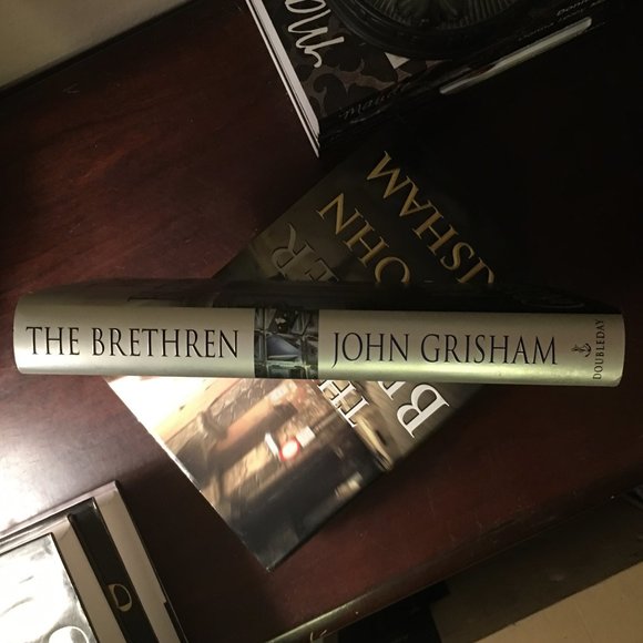 JOHN GRISHAM Hardcover Book THE BRETHREN - Picture 3 of 6